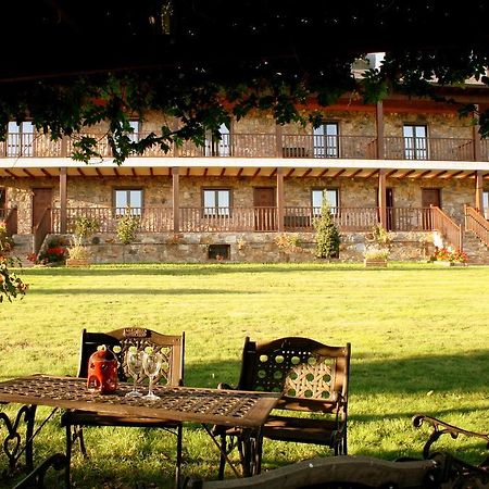 Alojamiento En Entorno Rural Los Trobos Villar de Otero Bagian luar foto