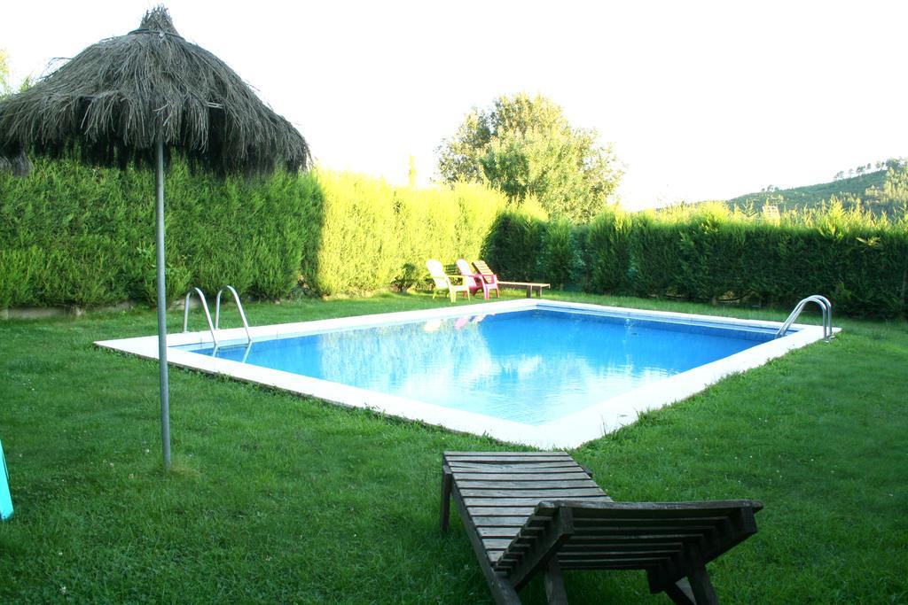 Alojamiento En Entorno Rural Los Trobos Villar de Otero Bagian luar foto