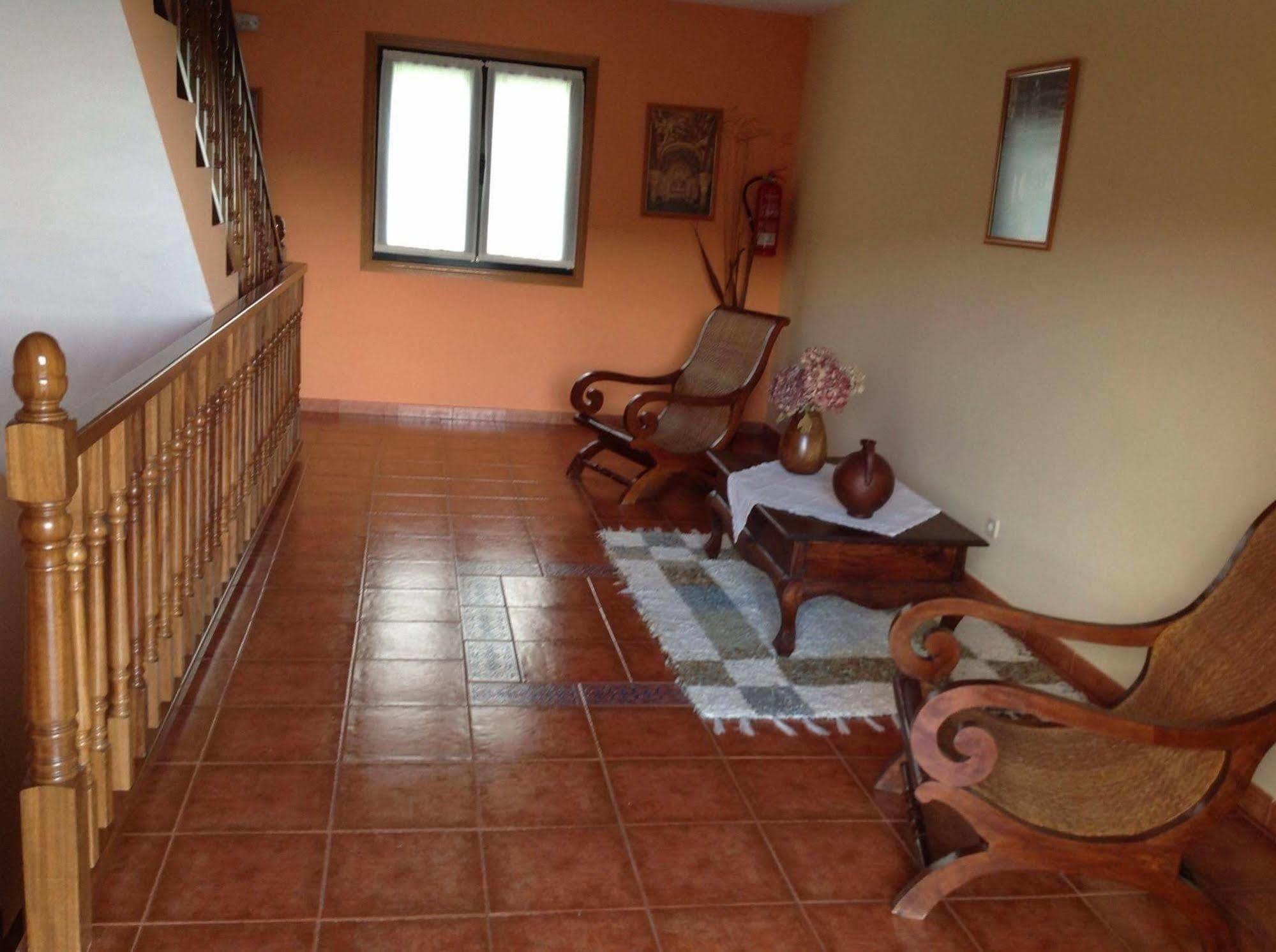 Alojamiento En Entorno Rural Los Trobos Villar de Otero Bagian luar foto